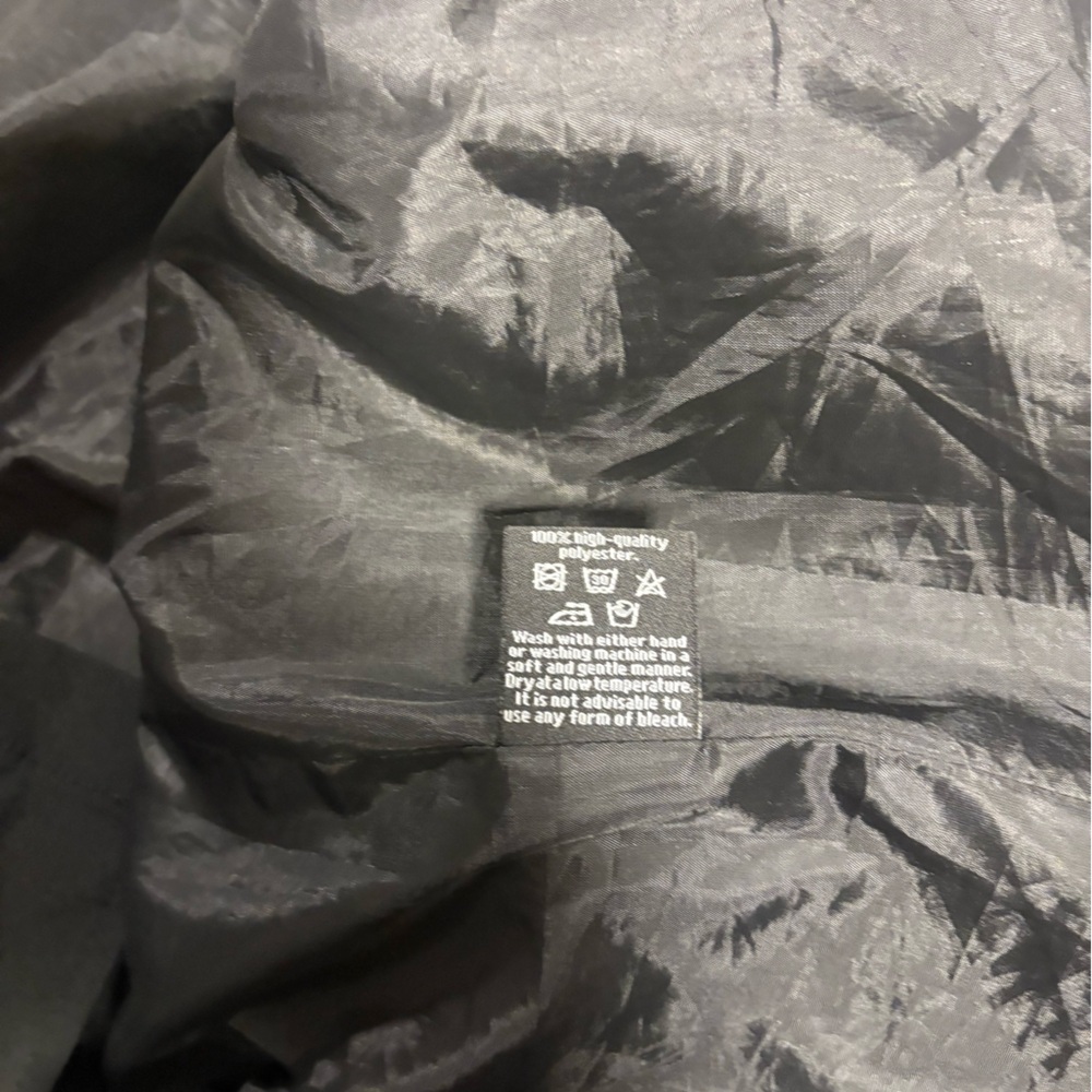 The W Jacket - Picture 11 of 11